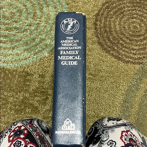 Blue Family Medical Guide by - Picture 1 of 1